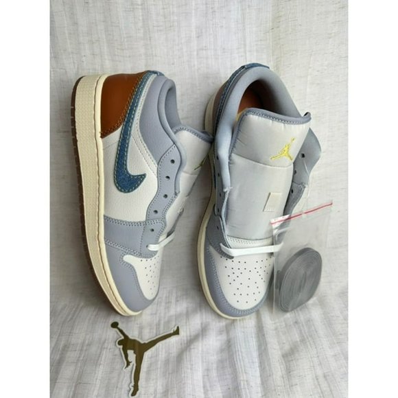 D43- SIZE 7Y/ 8.5 WOMENS NIKE AIR JORDAN 1 LOW PHANTOM / BLUE FZ5046 041 - Picture 3 of 12